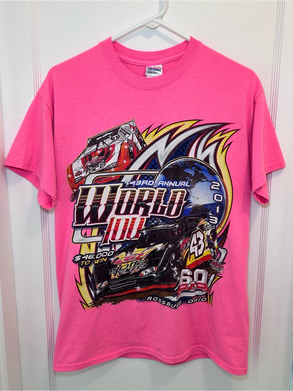 43RD Annual World 100 Pink Race Car Rossburg OH 2013 Graphic T-Shirt Men’s M